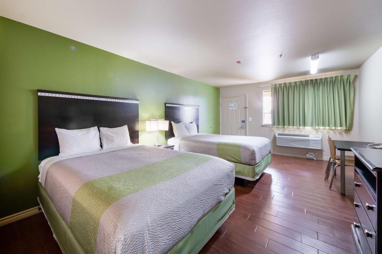 Motel 6 Floresville Luaran gambar