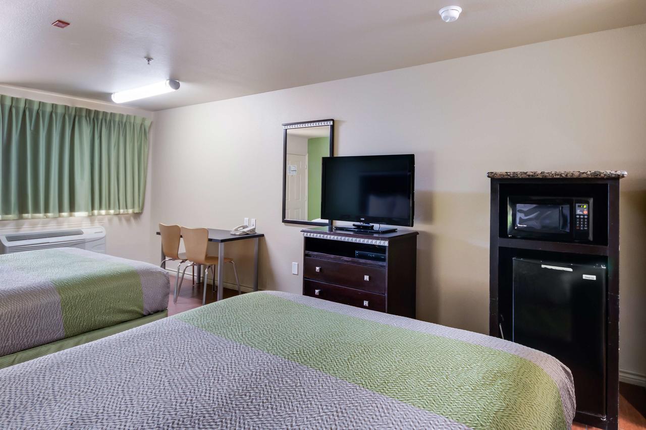 Motel 6 Floresville Luaran gambar