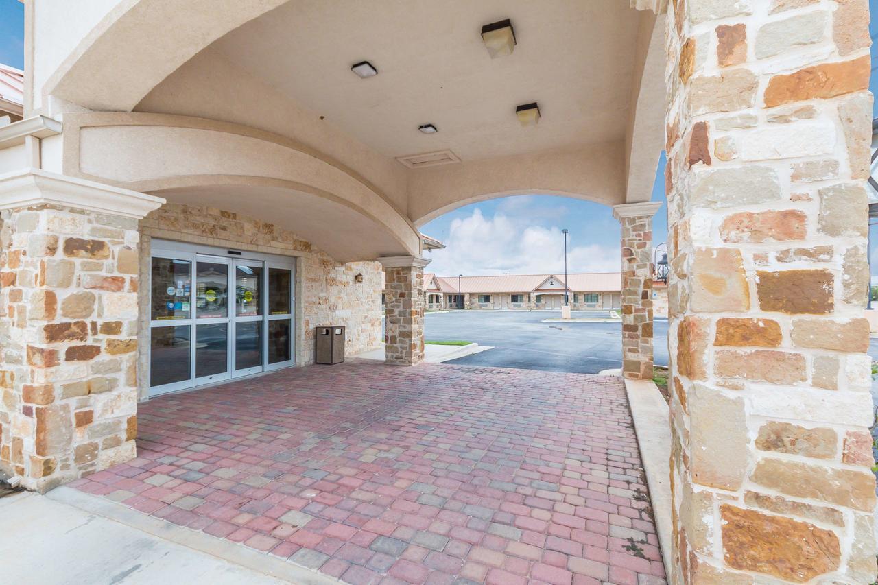 Motel 6 Floresville Luaran gambar